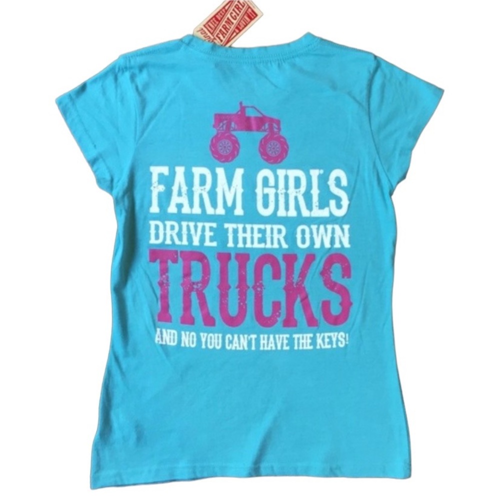 Women’s Farm Girl Turquoise Drive Trucks Short Sleeve Crewneck Tee Small